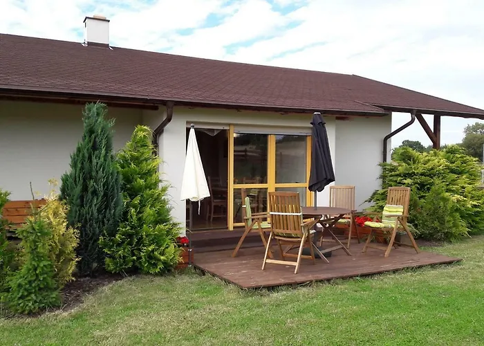 Słonecznikowa Zagroda Debina (Ustka)